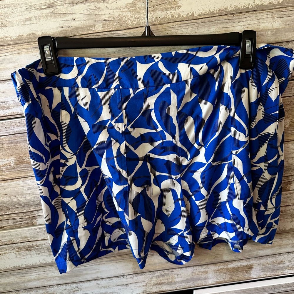 💙 NWT Nine West Blue White Pull On Shorts Mid Rise XL